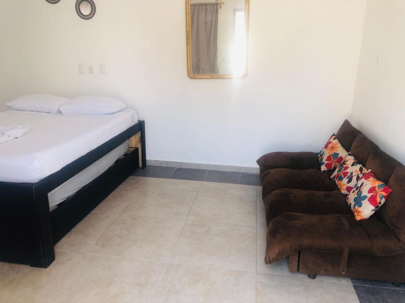 Easy Hotel Playa del Carmen Luaran gambar