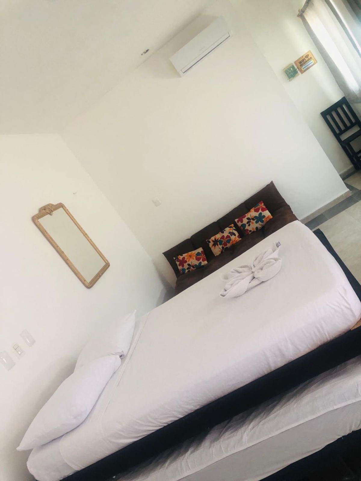 Easy Hotel Playa del Carmen Luaran gambar