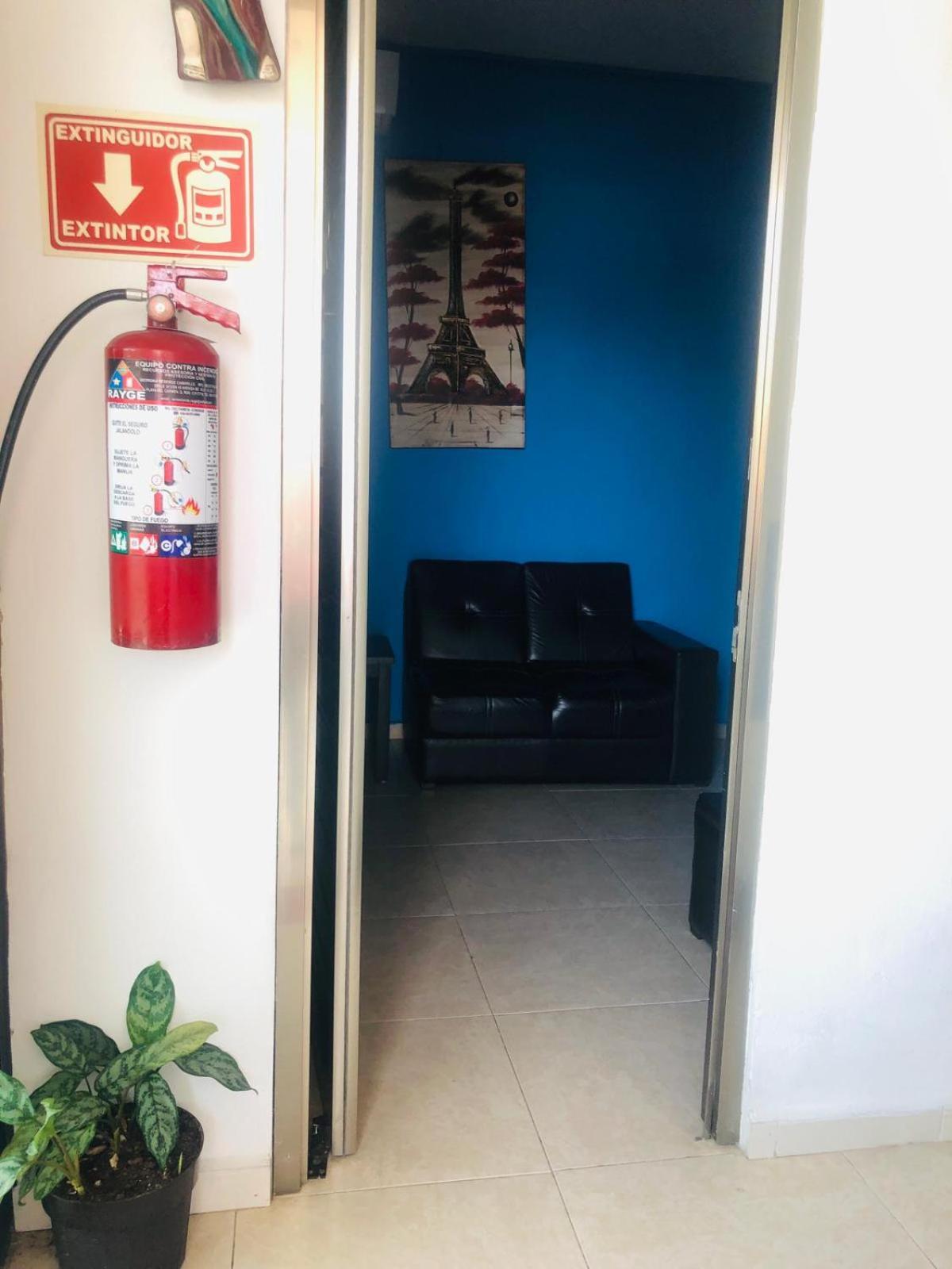 Easy Hotel Playa del Carmen Luaran gambar