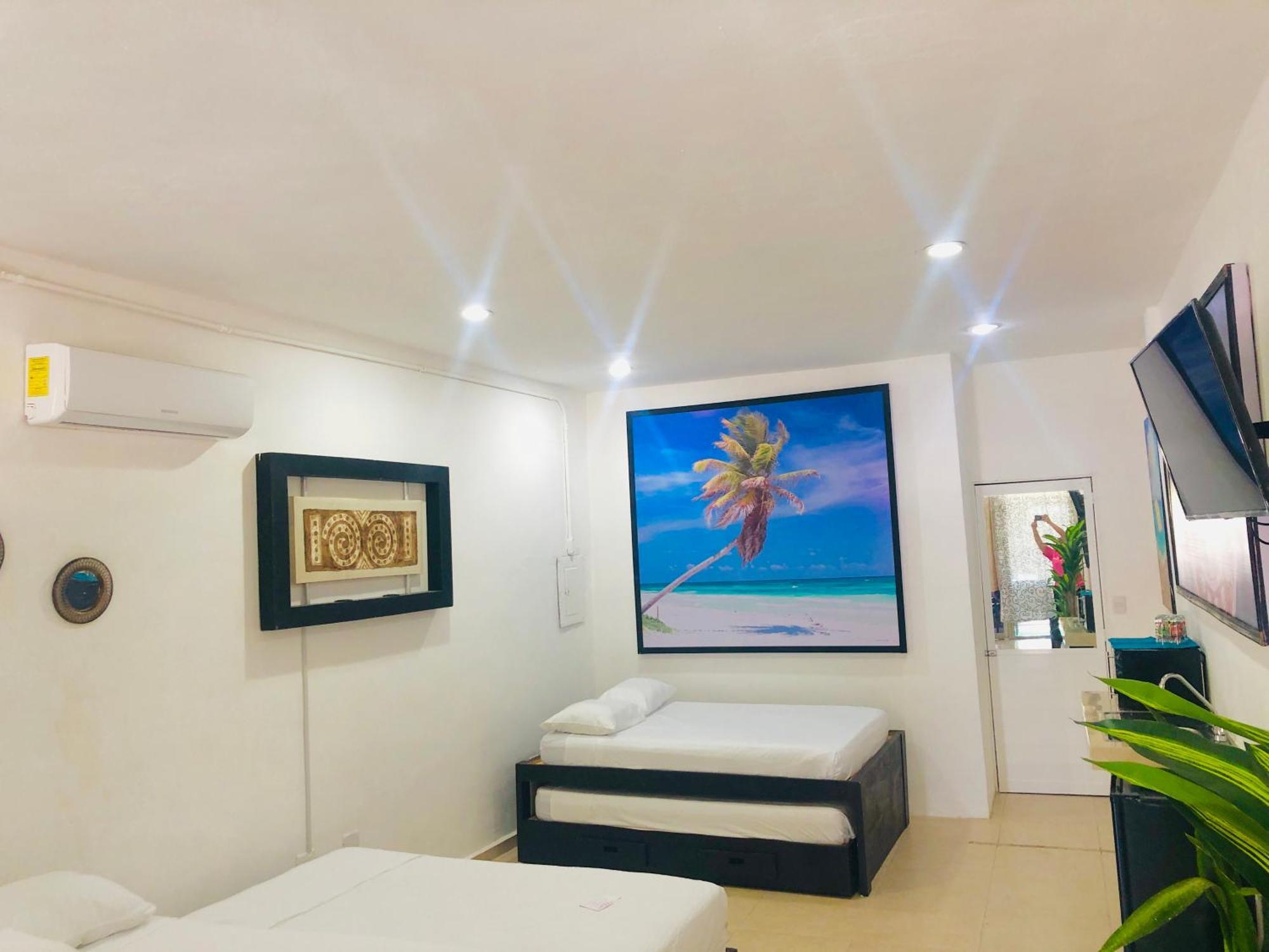 Easy Hotel Playa del Carmen Luaran gambar